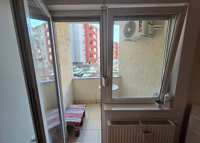 דירה Za Exit 2025